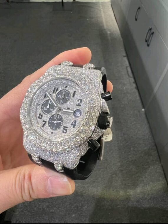 Round Men Luxury Watch