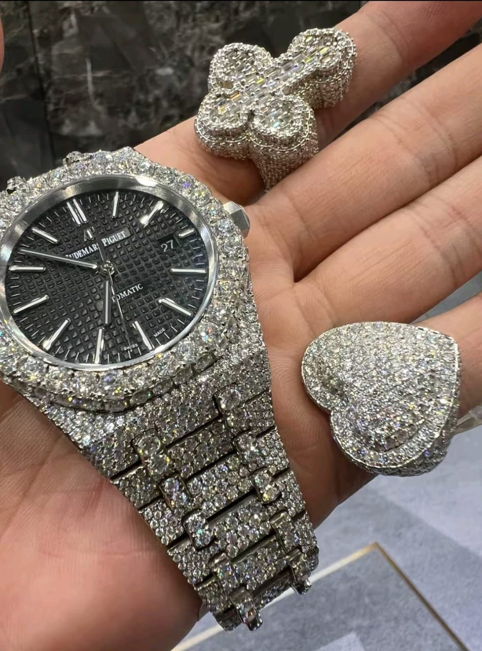 Custom Iced Bust Down VVS Moissanite Bling Bling Watch