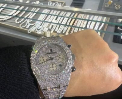 Montre chronographe Iced out Audemars Piguet Royal Oak 42 mm diamant naturel