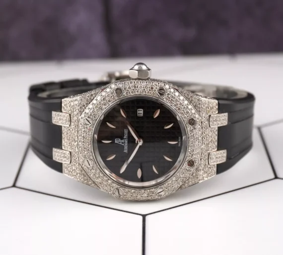 AUDEMARS PIGUET Lady Royal Oak 33mm Iced 8ct Diamonds Black Dial Watch 67620ST