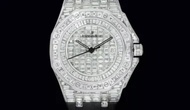 Audemars Piguet Royal Oak Silver Men's Watch - 15400