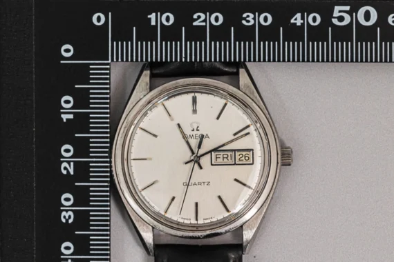 NEAR MINT Vintage OMEGA Seamaster Cal.1345 Quartz Push Crown DayDate 35mm Men