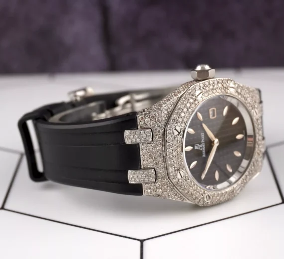 AUDEMARS PIGUET Lady Royal Oak 33mm Iced 8ct Diamonds Black Dial Watch 67620ST