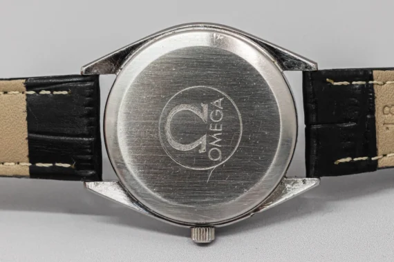 NEAR MINT Vintage OMEGA Seamaster Cal.1345 Quartz Push Crown DayDate 35mm Men