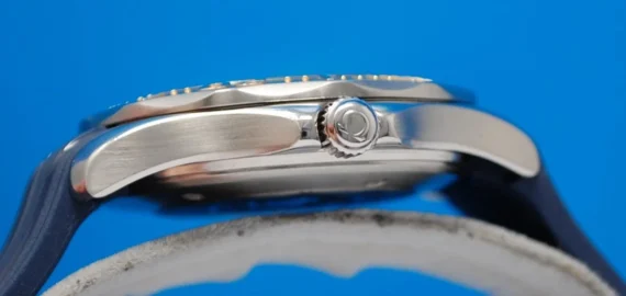 OMEGA Seamaster 24558000